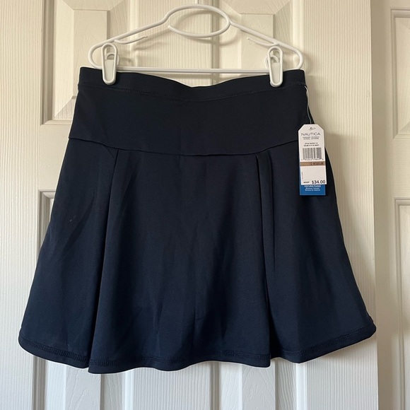 NWT, Nautica Girls School Uniform Sensory-Friendly Pleated Scooter Skirt - Picture 2 of 7